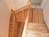 изготовление и установка деревянных лестниц