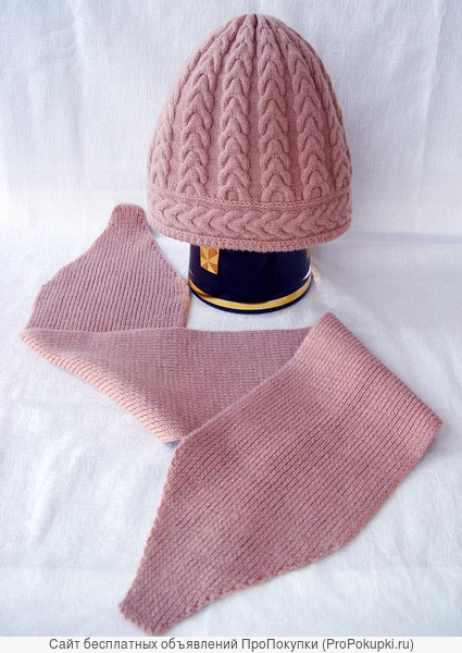 Продам зимнюю шапку и шарф ручной работы