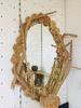 Зеркало из деревянных спилов