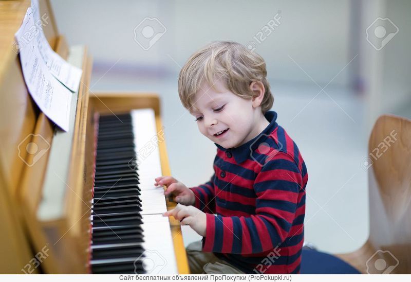 Уроки игры на фортепиано и синтезаторе