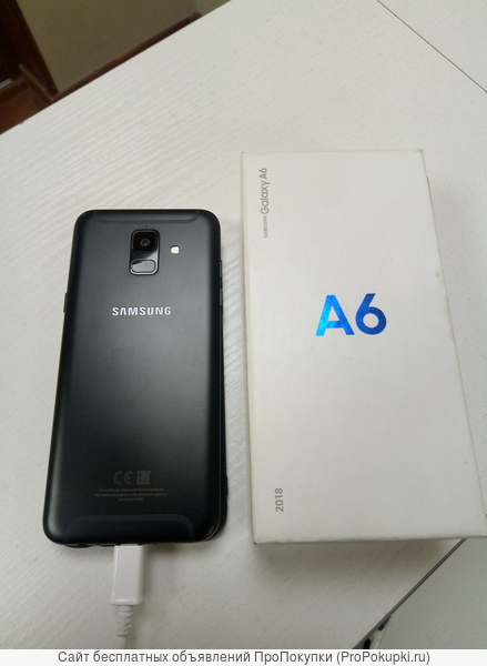 Смартфон Samsung Galaxy A6 (2018)