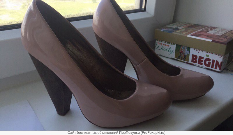 Туфли светло-розовые 38 размер
