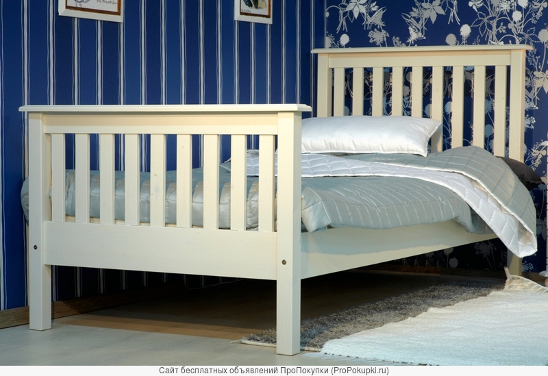 Кровать деревянная 